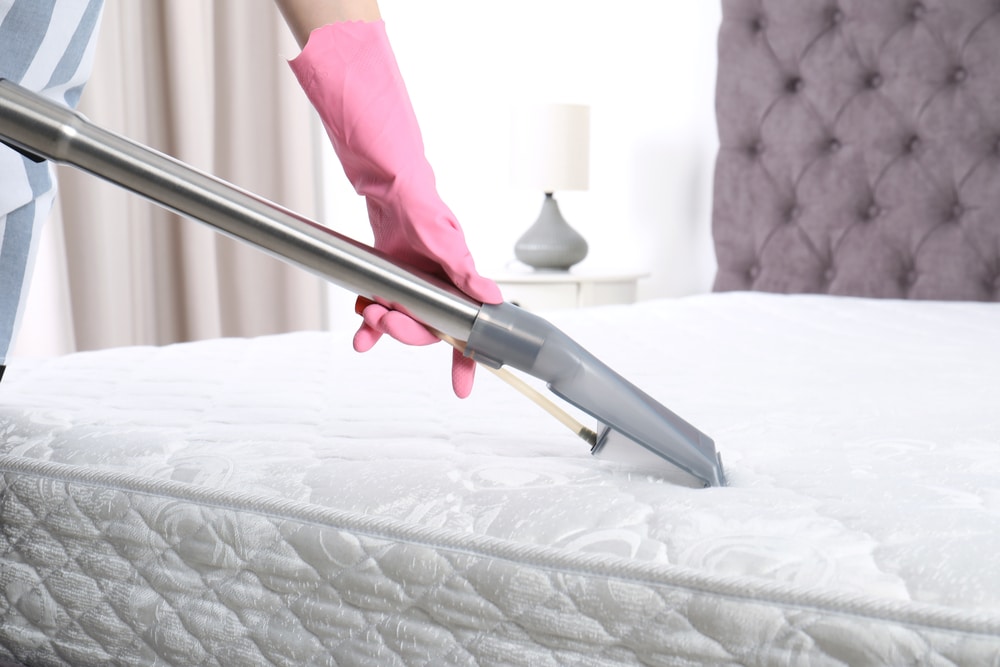 How to Clean a Memory Foam Mattress - 5 Simple Ways | House Junkie