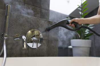 Cleaning and disinfection of the bathroom tap with steam