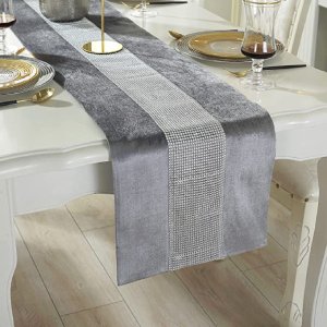 Deggodech Diamond Table Runner