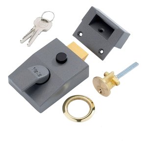 Yale Deadlocking Nightlatch